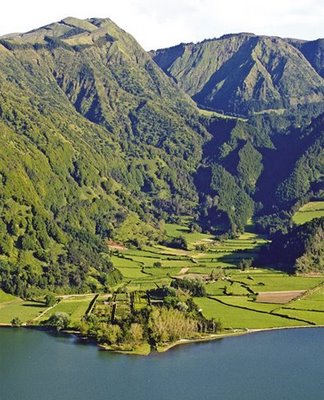 GEOPARK AÇORES - Workshop Internacional: 10 milhões de anos que contam a história dos vulcões e dos homens