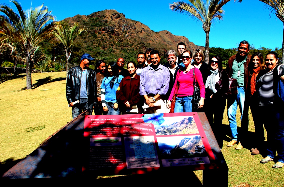 Crianças Participam De Atividades Especiais De Valorização Do Patrimônio Geológico No Parque Das Mangabeiras