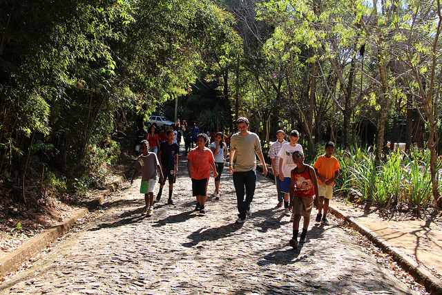 Geopark promove oficina para crianças e jovens do Aglomerado da Serra